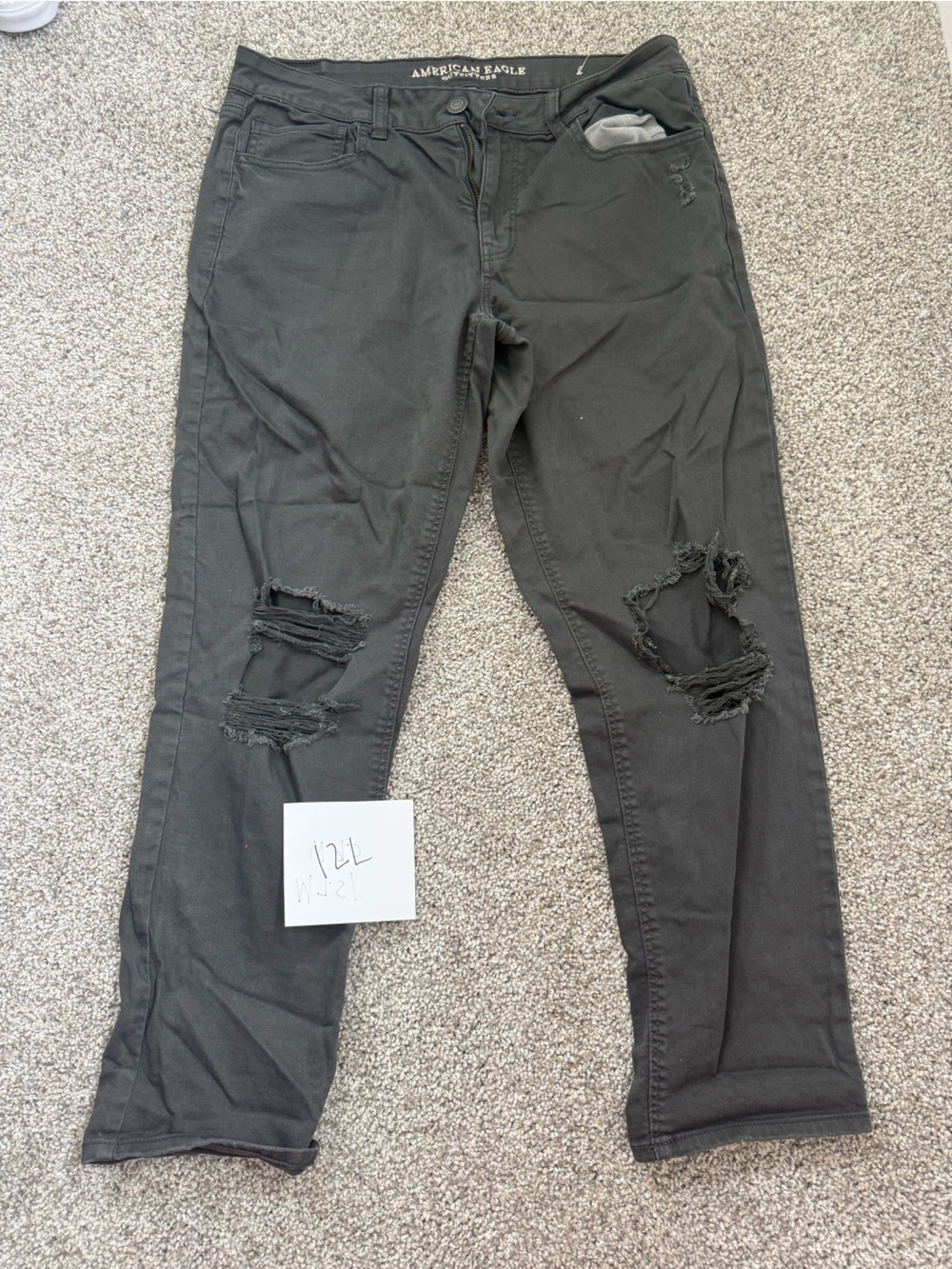 American Eagle Outfitters Women's Black Distressed Skinny Jeans size 12 long